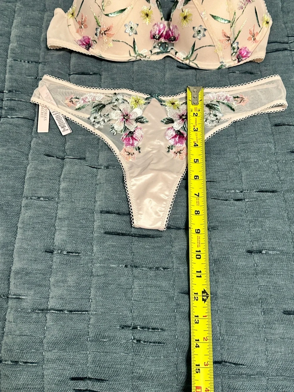 Victoria's Secret Dream Angels Floral Embroidered Set